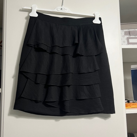 BCBGMaxAzria Dresses & Skirts - BCBG MAXAZRIA, Size 4, Black